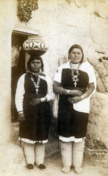 Zuni women with their pottery, 1930.